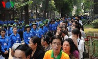 Fotosausstellung: General Vo Nguyen Giap und Jugendliche der Haupstadt